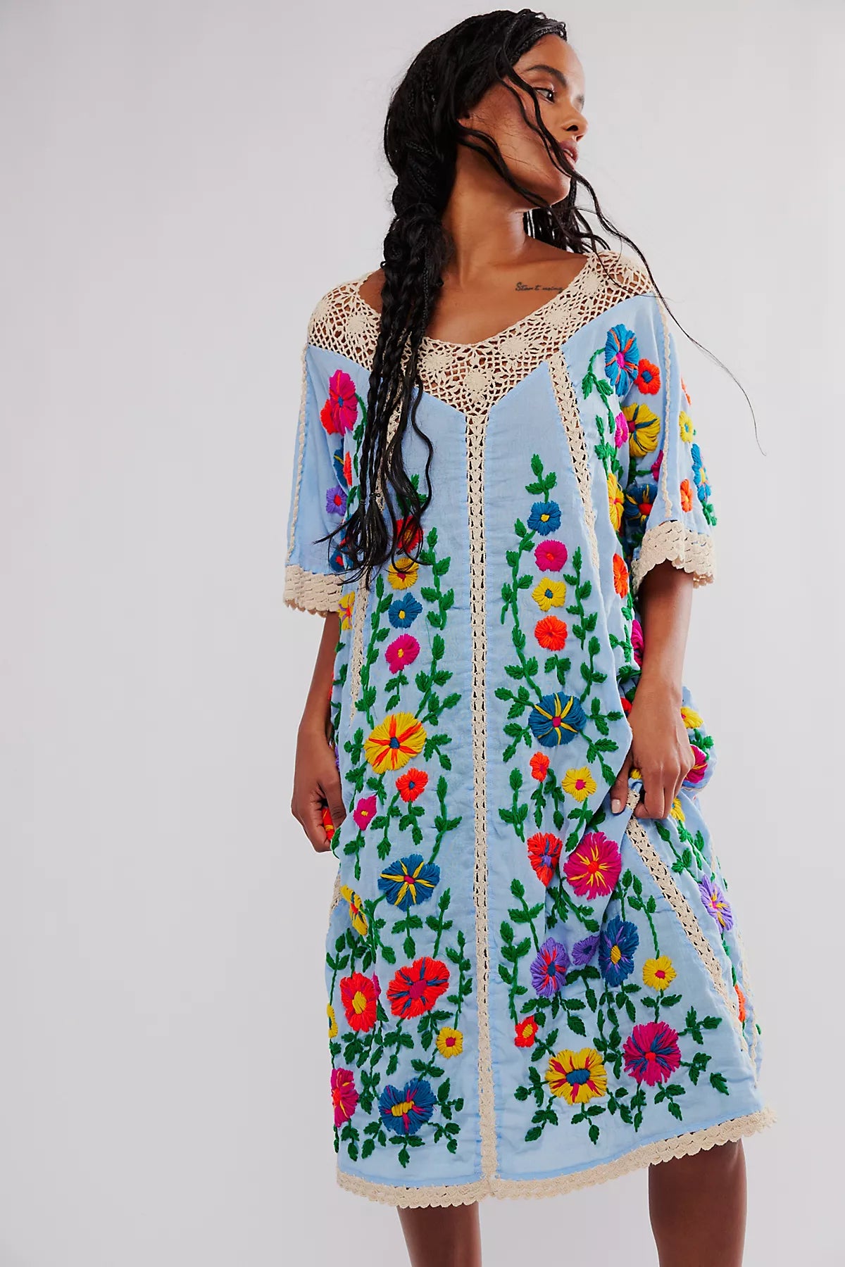 Bella Flor Embroidered Kaftan - Image 5