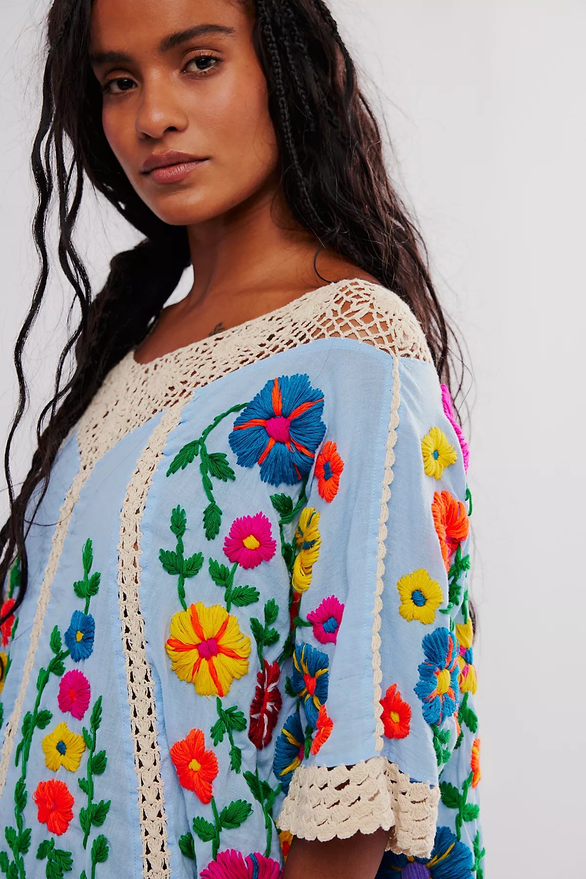 Bella Flor Embroidered Kaftan - Image 7